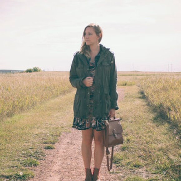 ARITZIA Talula Azure Skies Trooper Jacket - Picture 8 of 15